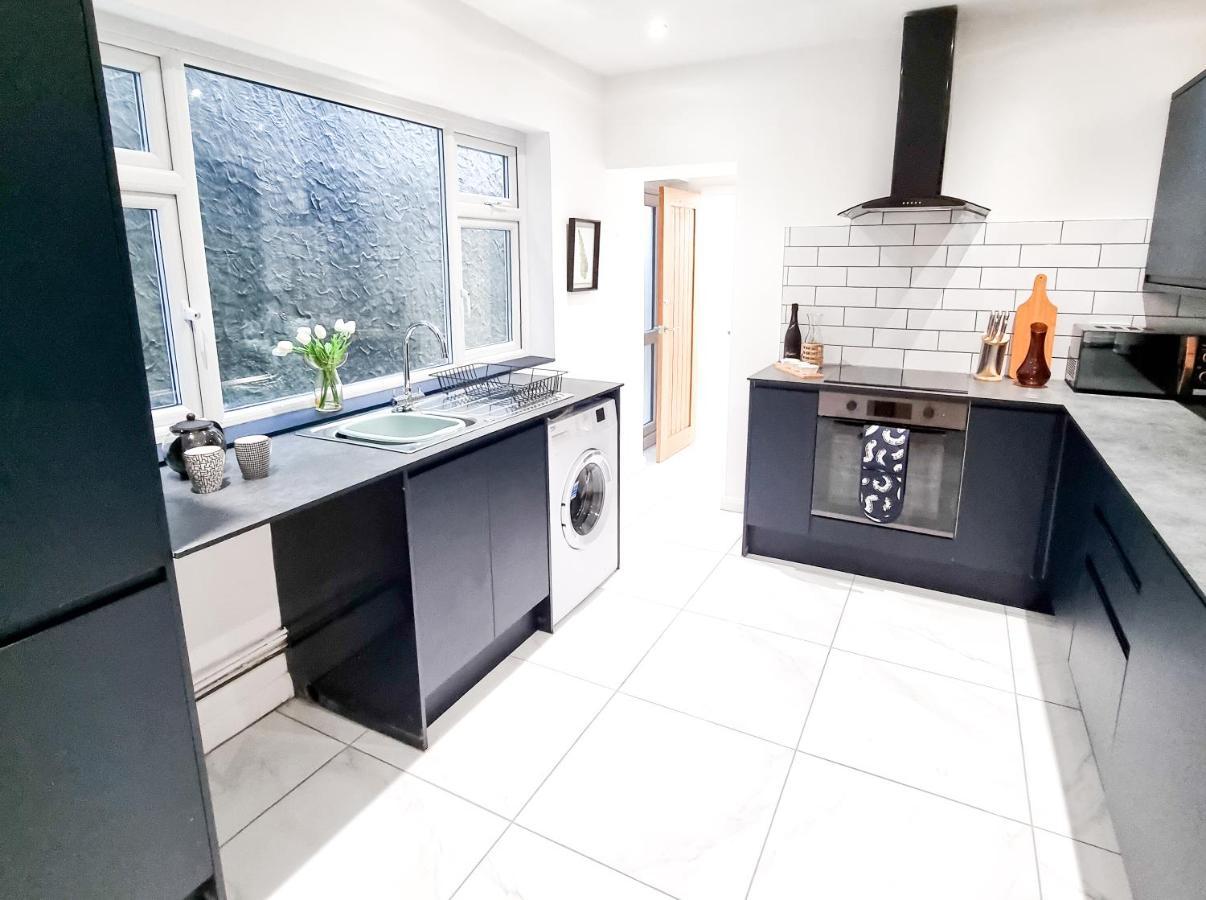 Spacious 3-Bed Near The City Centre Swansea Dış mekan fotoğraf