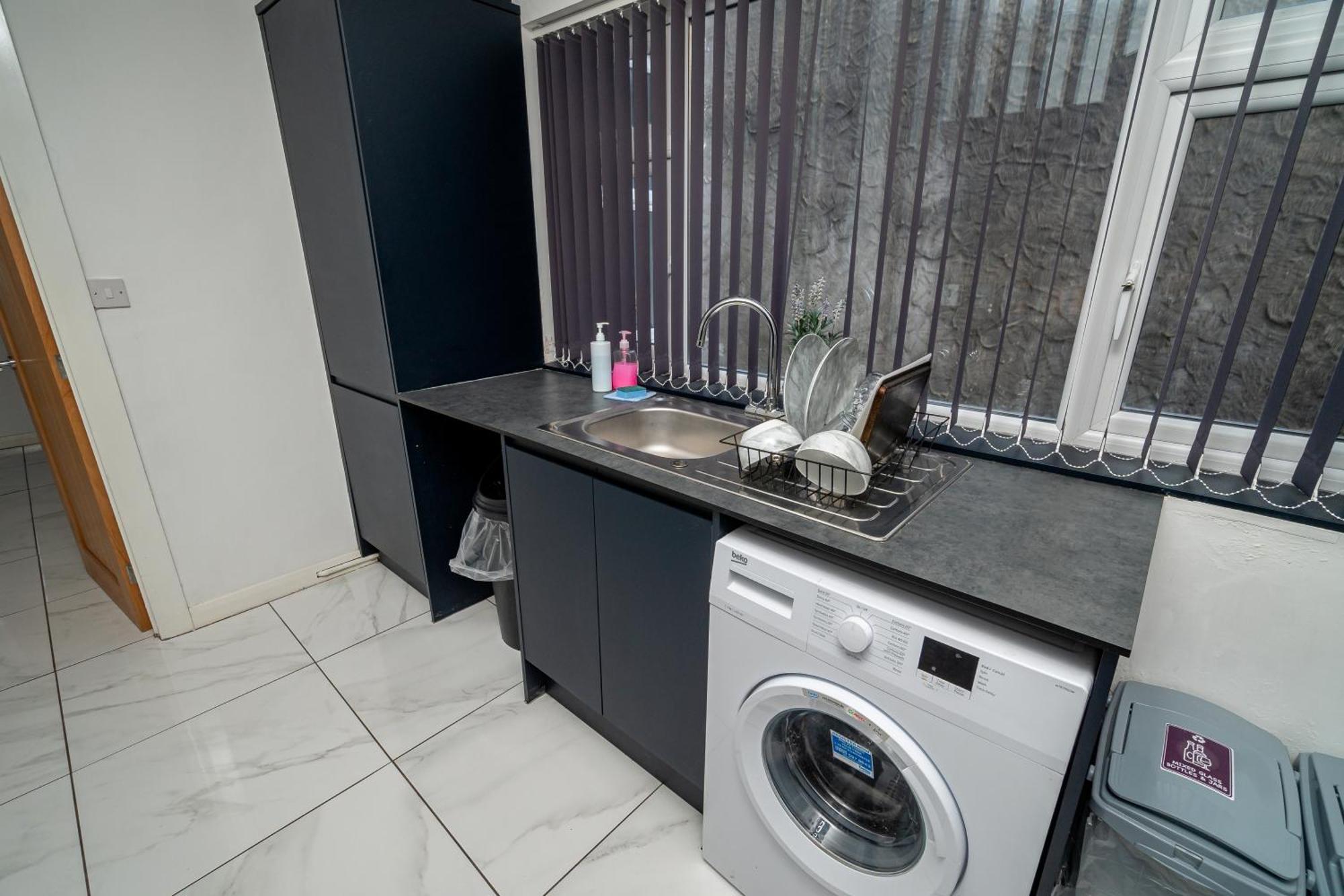 Spacious 3-Bed Near The City Centre Swansea Dış mekan fotoğraf